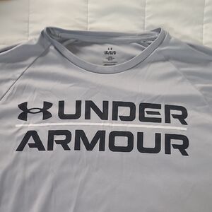 Under Armour Men's Light Gray Long Sleeve Tee